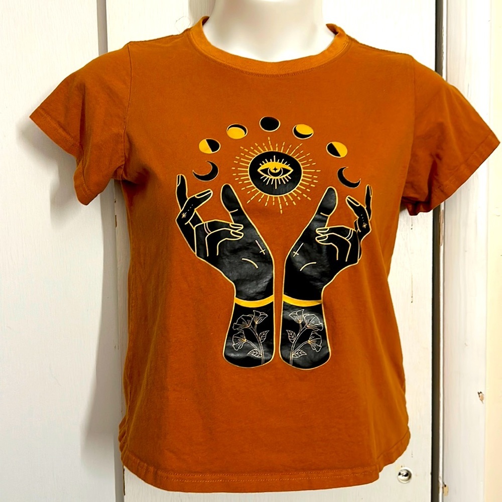 Chicyea Custom Moons Evil Eye T-Shirt Size Medium